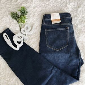 ◦ OLD NAVY ◦ Rockstar dark wash skinny jeans ✨NWT✨